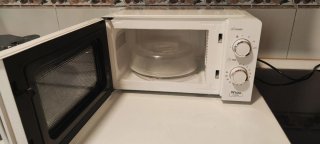 Lavadora Midea 7kg Microondas Frigorífico combi LG
