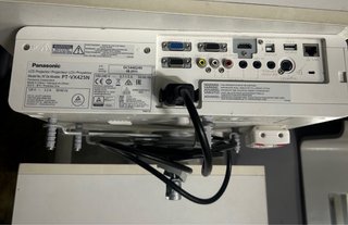 Proyector Panasonic Blanco