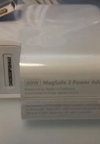 Cargador Original Macbook Pro y Air Como nuevo.