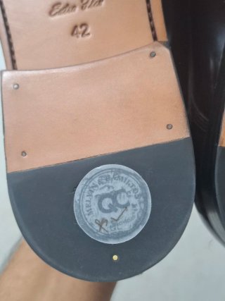 Scarpe eleganti marroni con tessuto