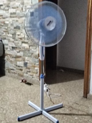 Ventilador de pie Swiss Line nuevo
