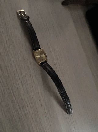 Reloj Tissot Stylist K140 Quartz