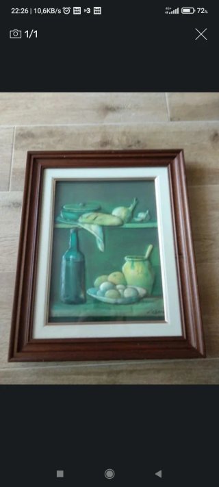 Cuadro bodegón con botella y frutas