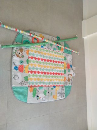 Alfombra de juego para bebé con animales