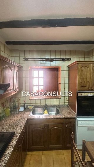 Casa adosada en alquiler en Vilafamés