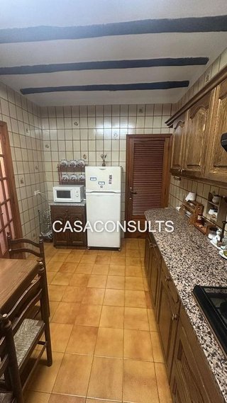 Casa adosada en alquiler en Vilafamés