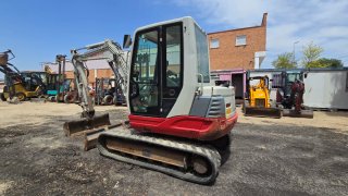 Mini excavadora Takeuchi TB250 giratoria