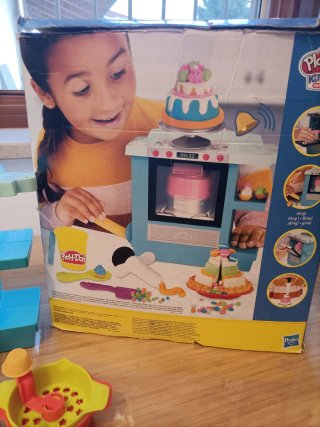 Play-Doh Kitchen Creations Forno Giocattolo