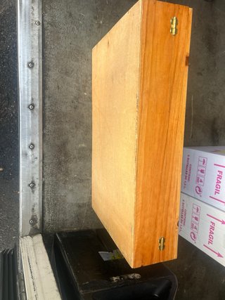 Caja de madera artesanal