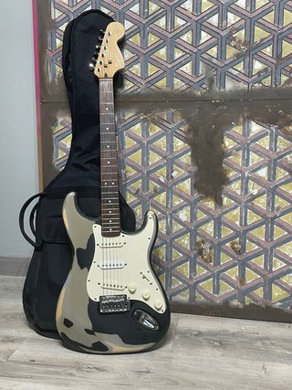 Guitarra Eléctrica Fender Squier
