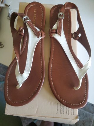 Sandalias Marrones y Blancas Talla 38