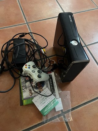Xbox 360 250 GB Kinect Ready