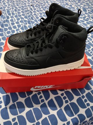 Zapatillas Nike Air Force 1 Negras y Blancas
