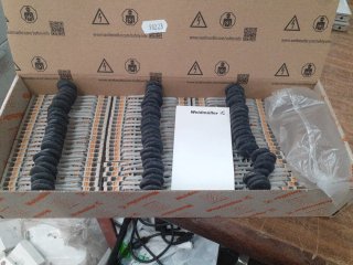 Caja 75 unds. Terminales de riel