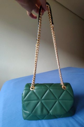 Bolso Acolchado Cadena dorada