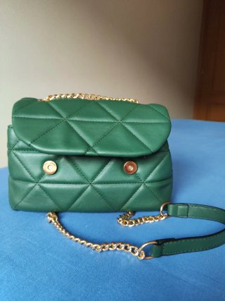 Bolso Acolchado Cadena dorada