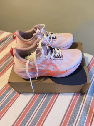 Asics Novablast 5 Naranja y Rosa Nuevos con caja