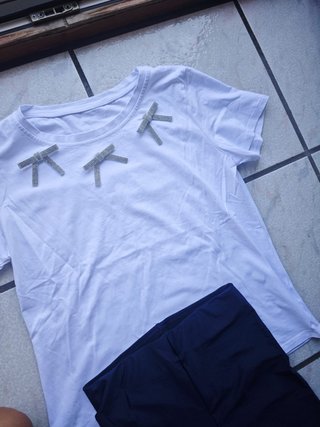 Completo bianco e blu