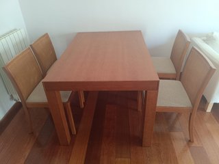 Mesa comedor extensible + 4 sillas