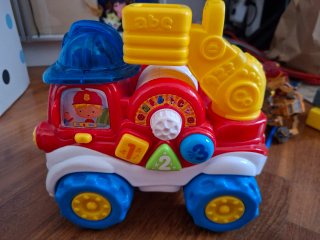 Camioncini dei pompieri giocattolo