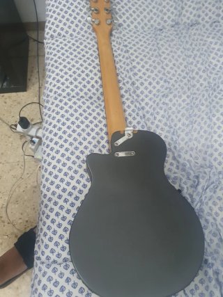 Guitarra Yamaha APXT 1N Años 90