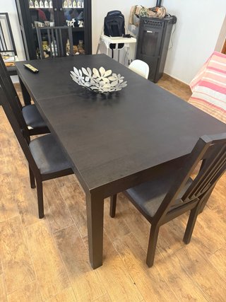 Mesa comedor extensible IKEA 175/250 y 6 sillas.