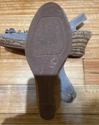 Sandalias Beige/Gris Flores