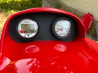 Moto Acuática Sea Doo GTX Roja y Negra remolque