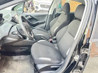Peugeot 208 2016