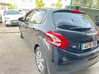 Peugeot 208 2016