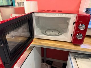 Microondas Cecotec Vintage Rojo