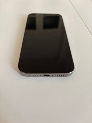 iPhone 15 Pro, Batería 100%
