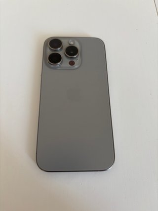 iPhone 15 Pro, Batería 100%