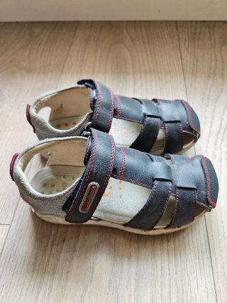 Sandalias niño piel. N° 28