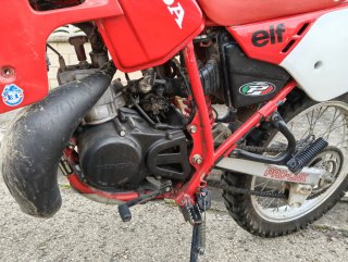 Honda CRM 75R Roja y Blanca