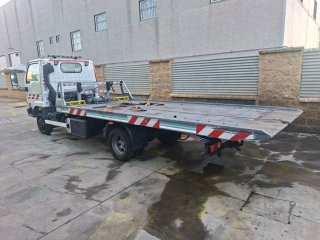 Grua Nissan cabstar carnet B