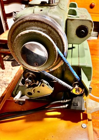 Máquina de coser Refrey Transforma eléctrica