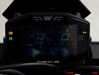 SUZUKI GSX-S 1000