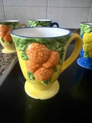 Juego de 4 tazas de cerámica con diseño frutal