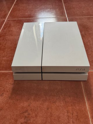 PS4 Fat blanca 500 GB en perfecto estado + bolsa