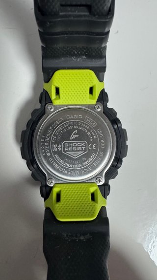 Reloj Casio G-Shock Step Tracker Negro/Verde