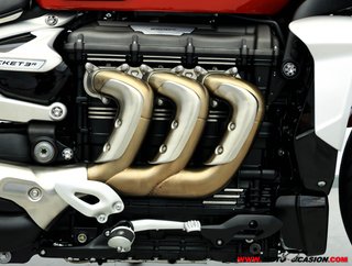 TRIUMPH ROCKET 3 R