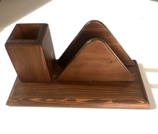 Porta penne e portacarte in legno