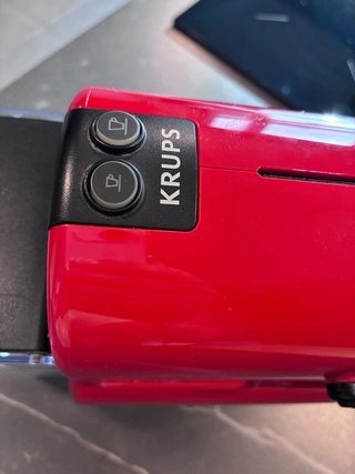 Cafetera Nespresso Krups Roja