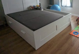 Cama BRIMNES 160x200 con almacenaje