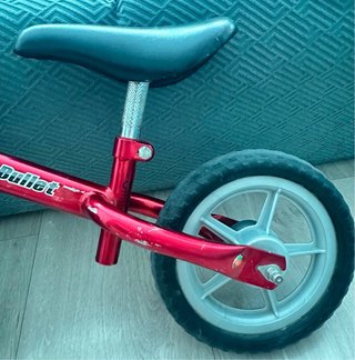 Bicicleta de equilibrio roja Chicco