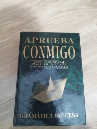 Libros de enciclopedia consulta escolar antiguos.