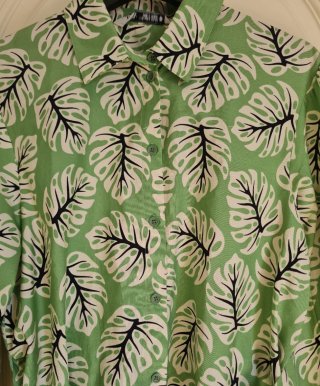 Vestido verde estampado hojas