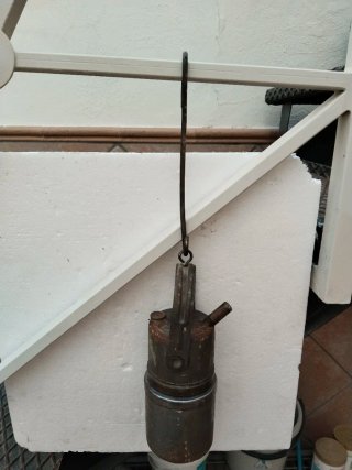 Lámpara de carburo antigua