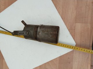 Lámpara de carburo antigua